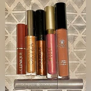 Liquid Lipstick & Lip Gloss Bundle